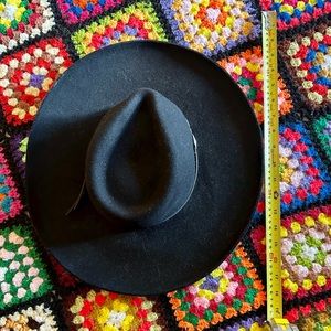 Olive & Pique Women’s Western Style Wool Felt Rancher Hat